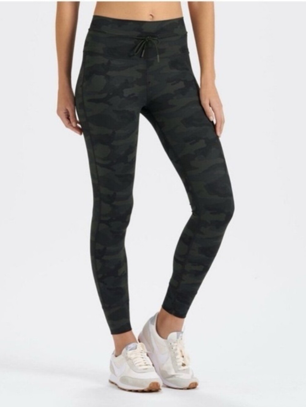 Vuori High-Rise Camo Leggings - Dark Green